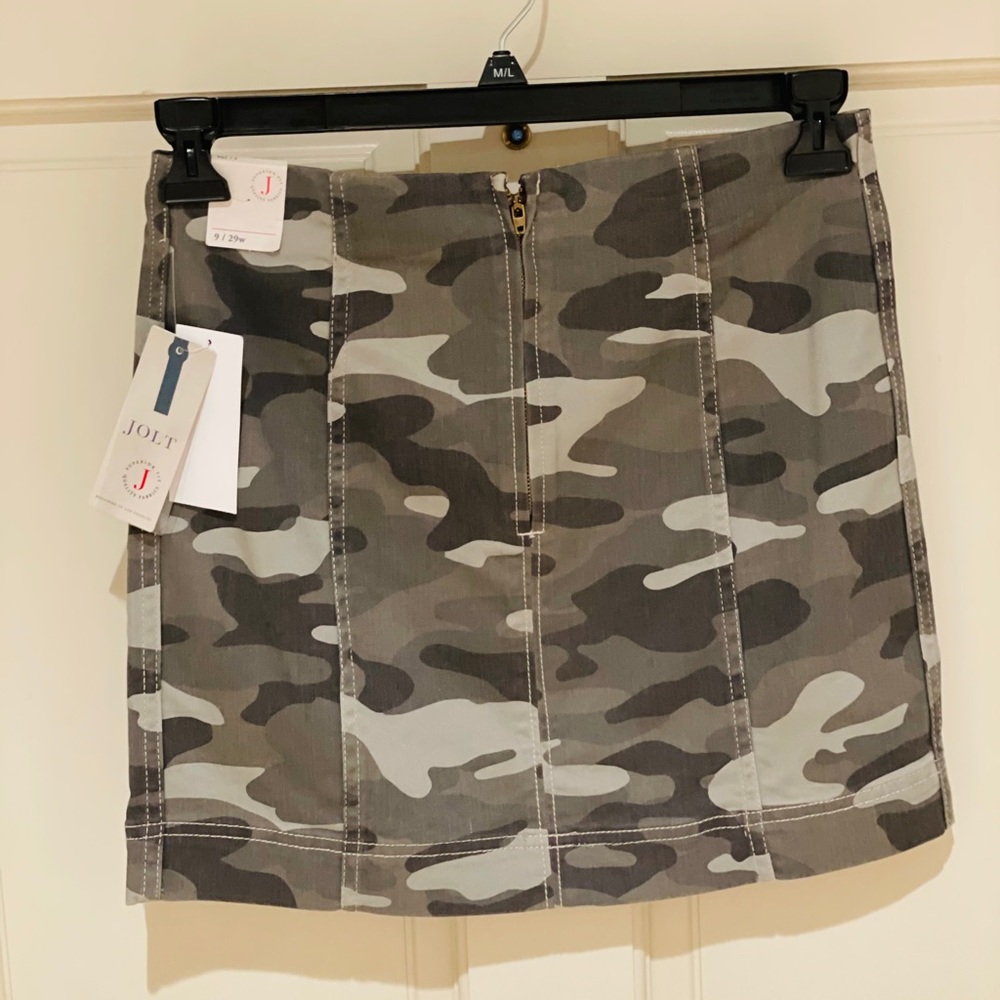 Camo Mini skirt! - Picture 6 of 7